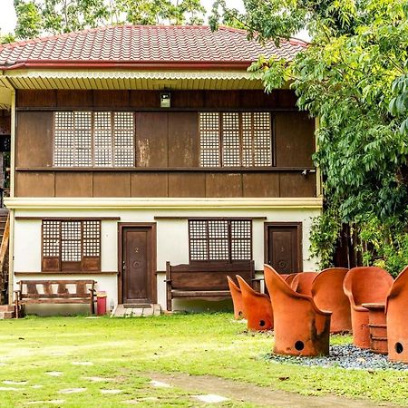 Grand Octagon Resort Laoag Exterior photo