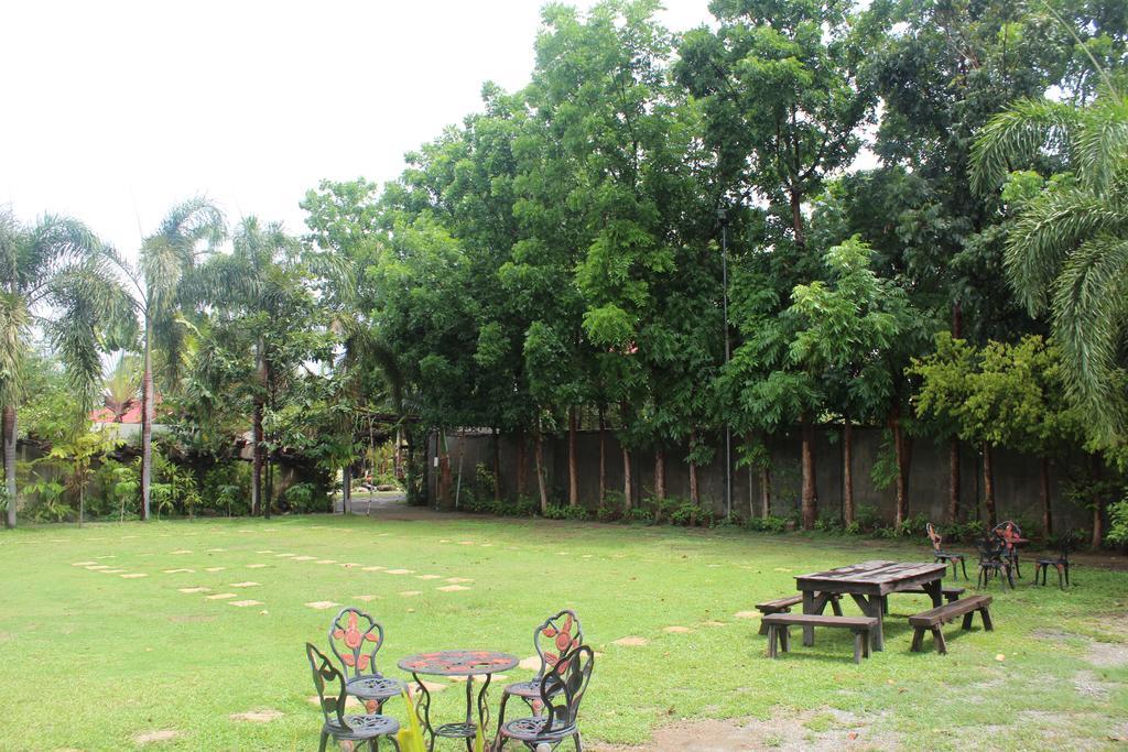 Grand Octagon Resort Laoag Exterior photo